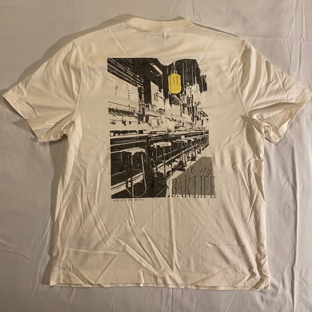 Abercrombie Graphic Shirt - Picture 2 of 2